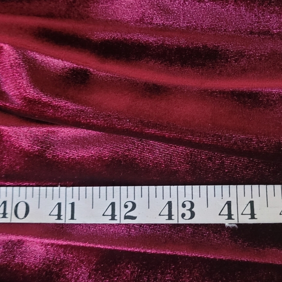 Velvet dress worn once for Holiday - Picture 9 of 9